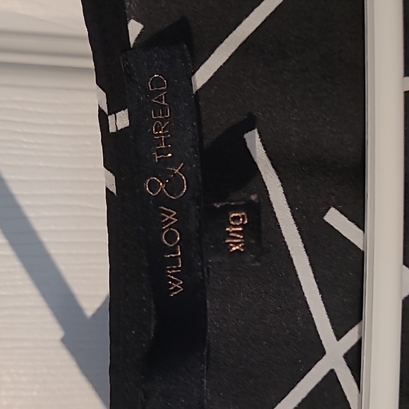 Willow & Thread dress blouse - Picture 2 of 3